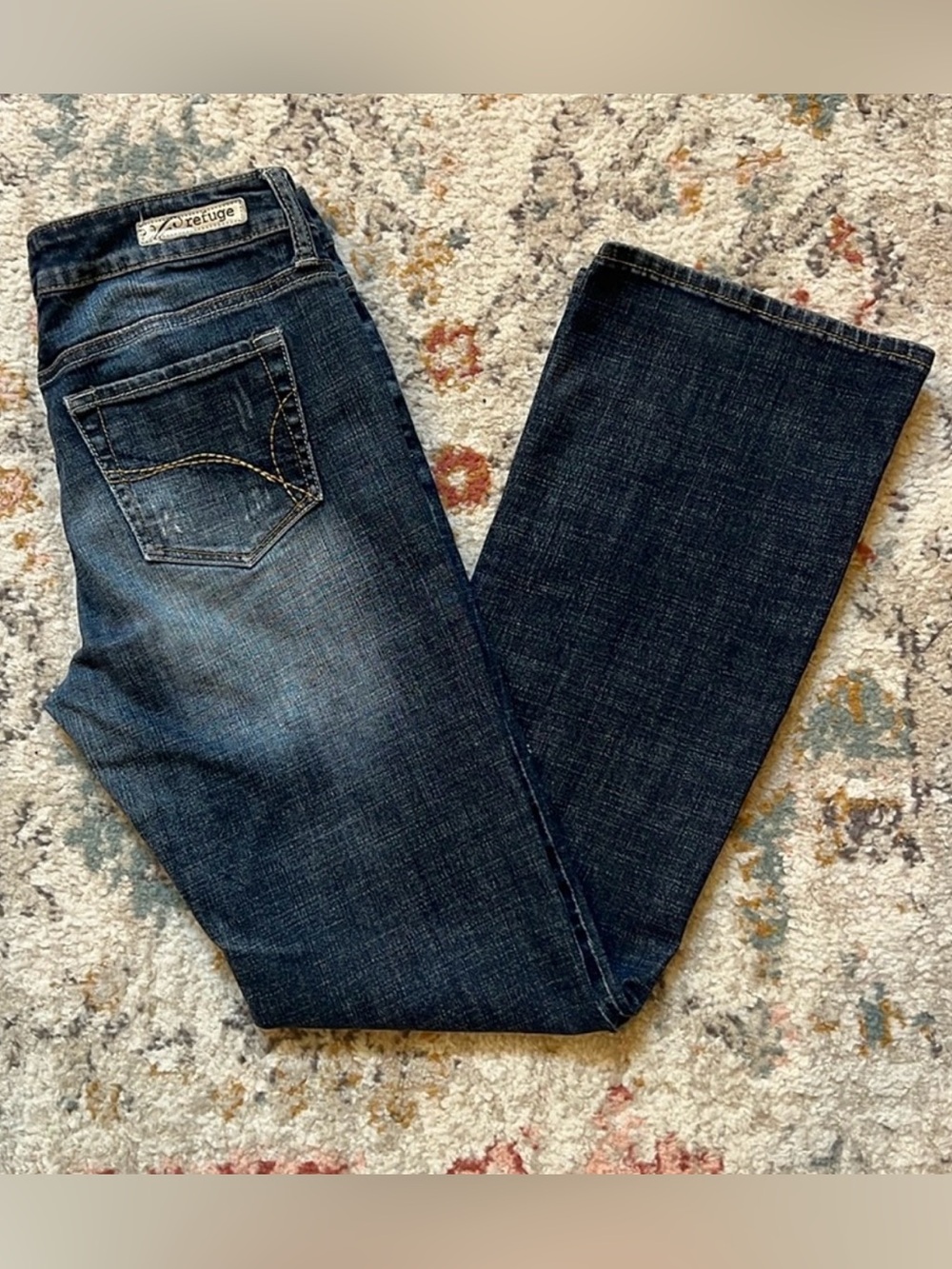 RUNWAY Refuge Everday Bootcut Lowrise Jeans. 
Size 8R